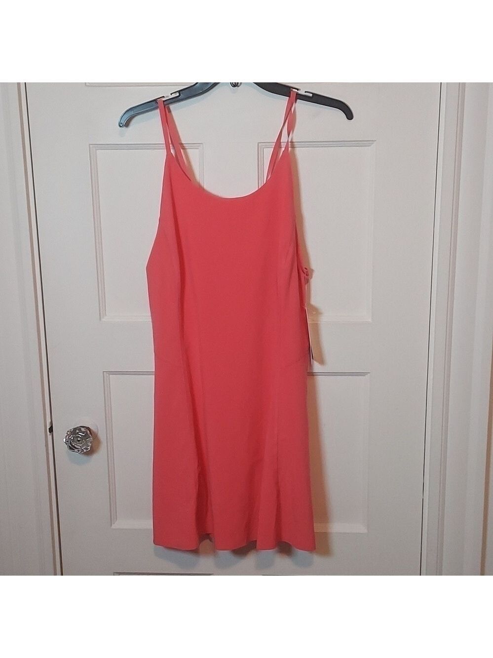 Athleta Infinity Exercise Dress in Coral Petal - Picture 4 of 16